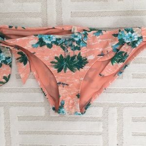 Aerie tropical bottom size small